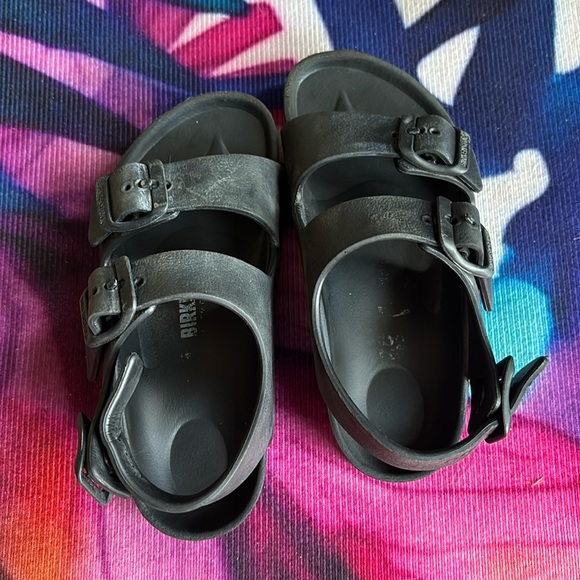 VGUC size 28 kids black rubber Birkenstocks - Picture 1 of 9